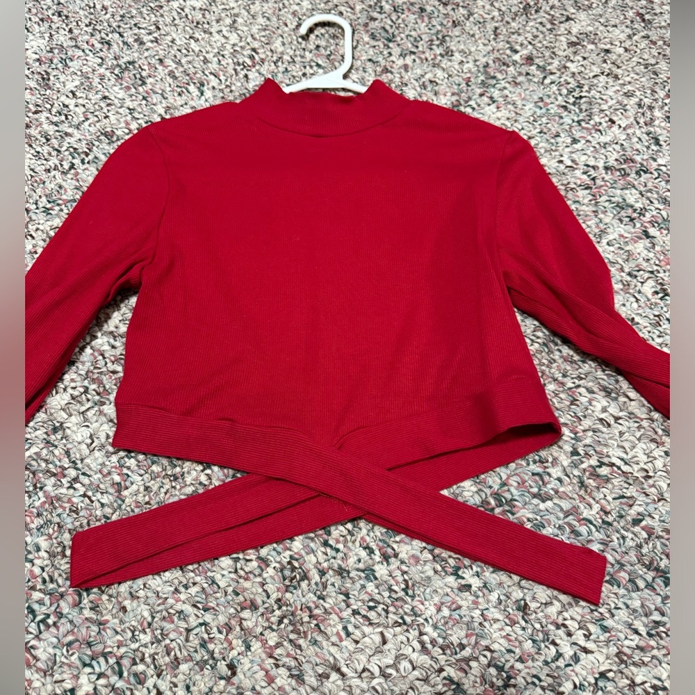 Red Crop Top Ambiance